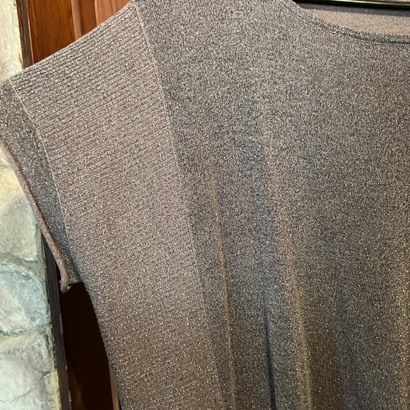 Sweater/Top - Picture 2 of 5